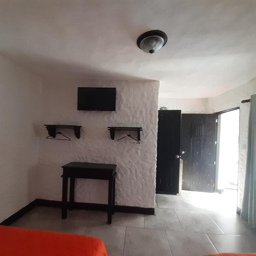 Hotel Mi Paraiso Rio Dulce Castillo de San Felipe 外观 照片