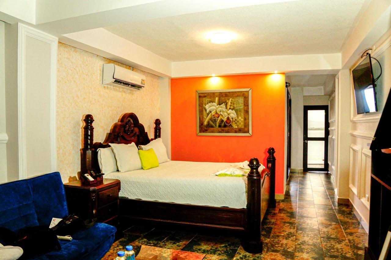 Hotel Mi Paraiso Rio Dulce Castillo de San Felipe 外观 照片
