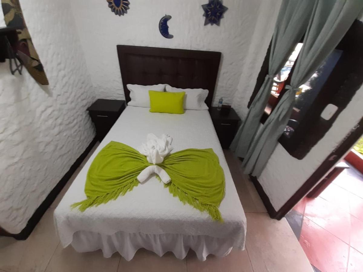 Hotel Mi Paraiso Rio Dulce Castillo de San Felipe 外观 照片